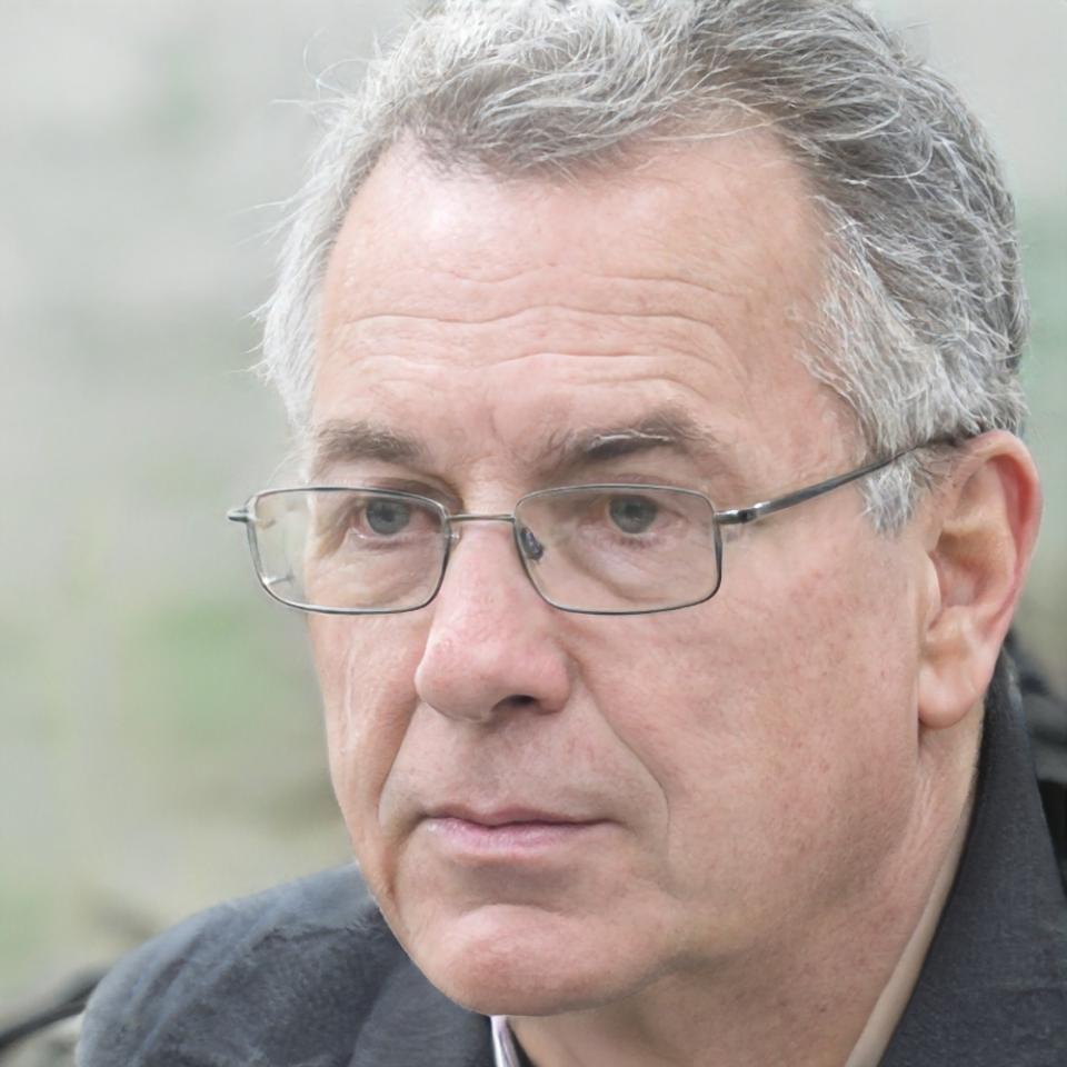 Retrato profesional de Tristán Olmeda
